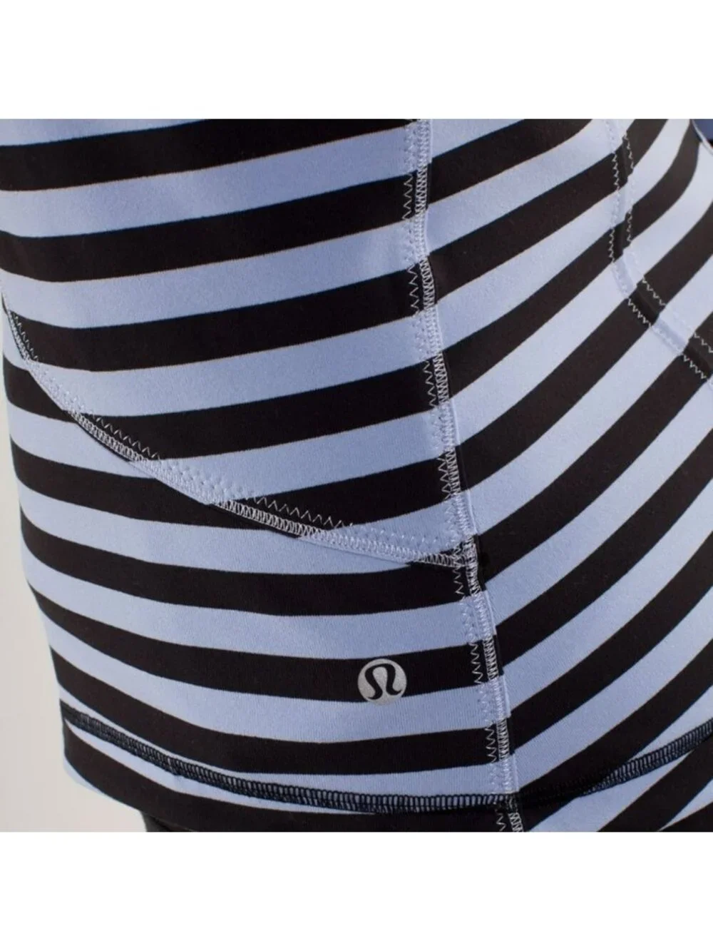 Lululemon Forme Jacket Sea Stripe Polar Haze Black / Black